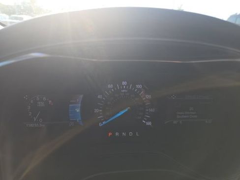 Used 2020 Ford Fusion SE w/ Equipment Group 151A FWD image 12