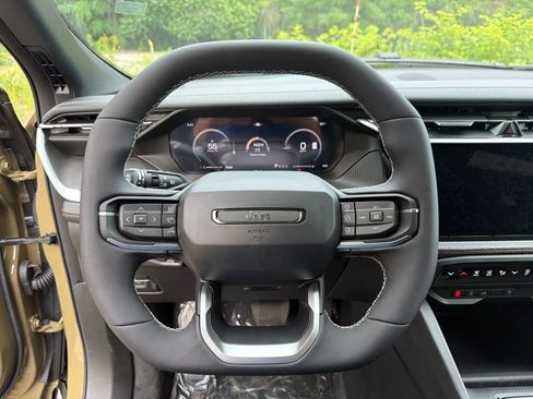 New 2026 Jeep Cherokee Overland AWD/4WD image 11