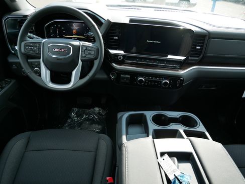 New 2026 GMC Sierra 1500 SLE w/ X31 Off-Road Package image 14