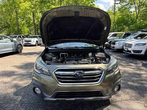 Used 2019 Subaru Outback 2.5i Touring AWD/4WD image 45