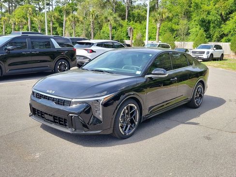 New 2026 Kia K4 GT-Line image 3