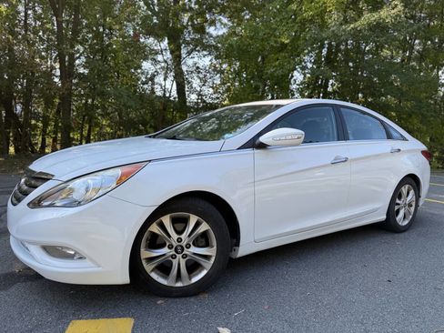 Used 2011 Hyundai Sonata Limited image 2