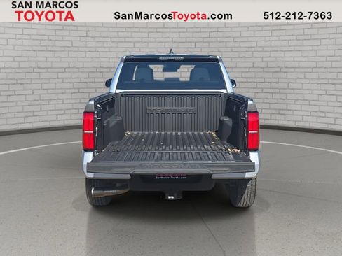 Used 2025 Toyota Tacoma SR5 image 5
