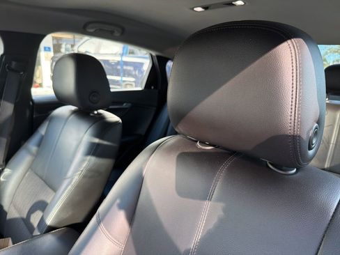 Used 2016 Chevrolet Impala LT image 11