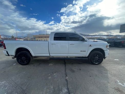 Used 2022 RAM 3500 Laramie w/ Night Edition image 9