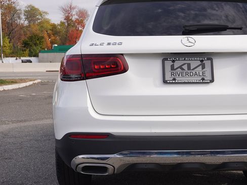 Used 2021 Mercedes-Benz GLC 300 4MATIC image 16