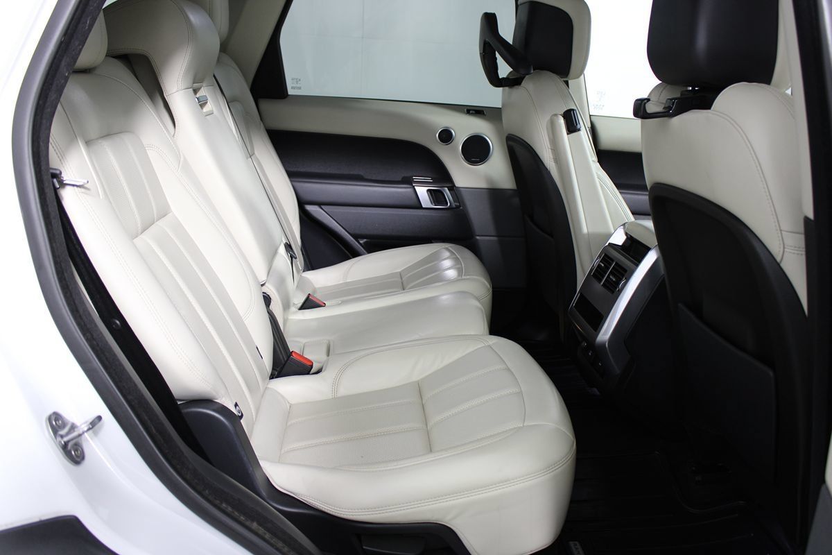 Used 2020 Land Rover Range Rover Sport HSE AWD/4WD image 33