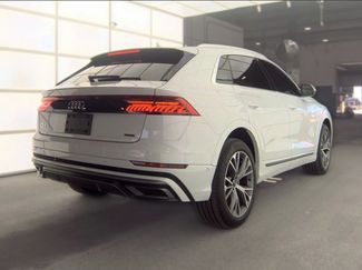 Used 2021 Audi Q8 Premium Plus w/ Premium Plus Package AWD/4WD video 3