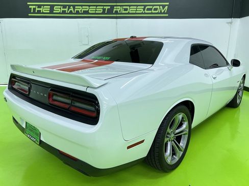 Used 2021 Dodge Challenger R/T RWD image 10
