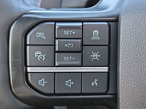 Used 2025 Ford F150 Raptor AWD/4WD image 23