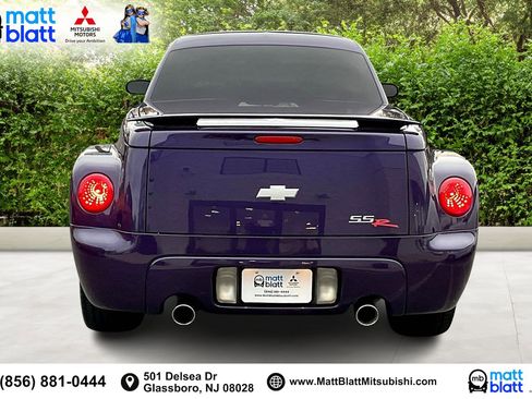 Used 2004 Chevrolet SSR w/ Preferred Equipment Group image 5