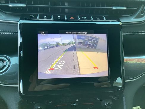 Certified 2023 Jeep Grand Cherokee Altitude image 14