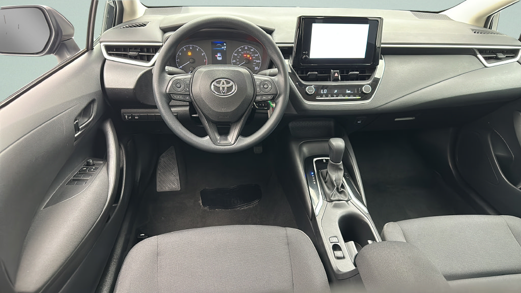 Used 2025 Toyota Corolla LE FWD image 10