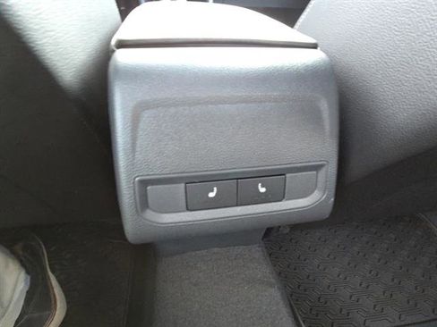 New 2026 Volkswagen Jetta SEL image 9