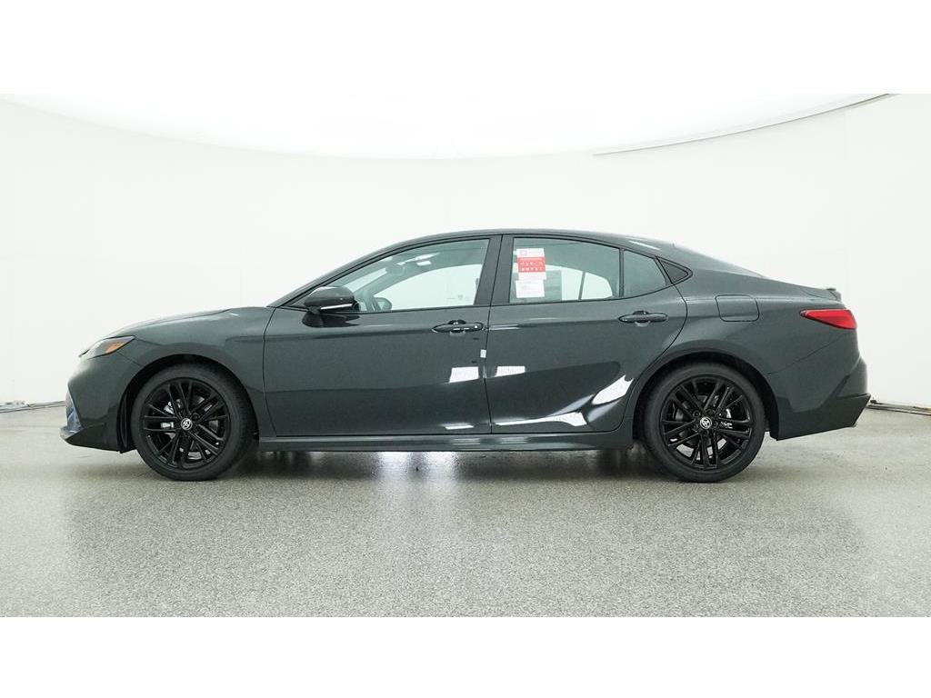 Used 2025 Toyota Camry SE FWD image 24
