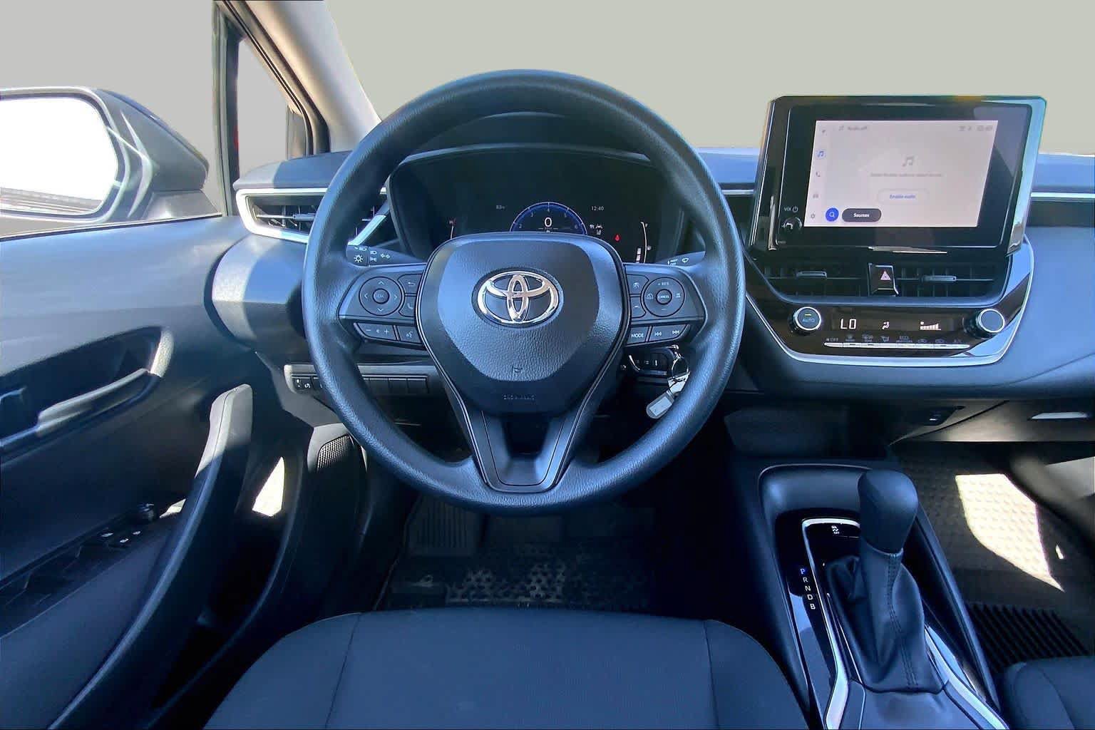 Used 2026 Toyota Corolla LE FWD image 5
