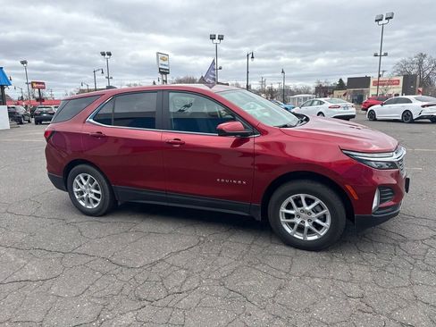 Used 2024 Chevrolet Equinox LT AWD/4WD image 5