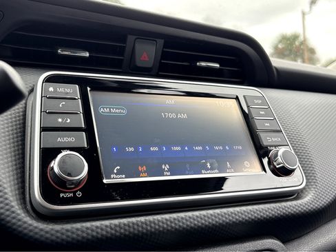 Used 2024 Nissan Kicks S image 4