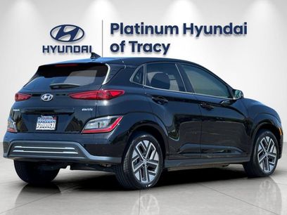 Used 2023 Hyundai Kona SE w/ Cargo Package