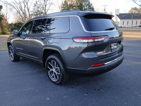 New 2025 Jeep Grand Cherokee L Limited image 10