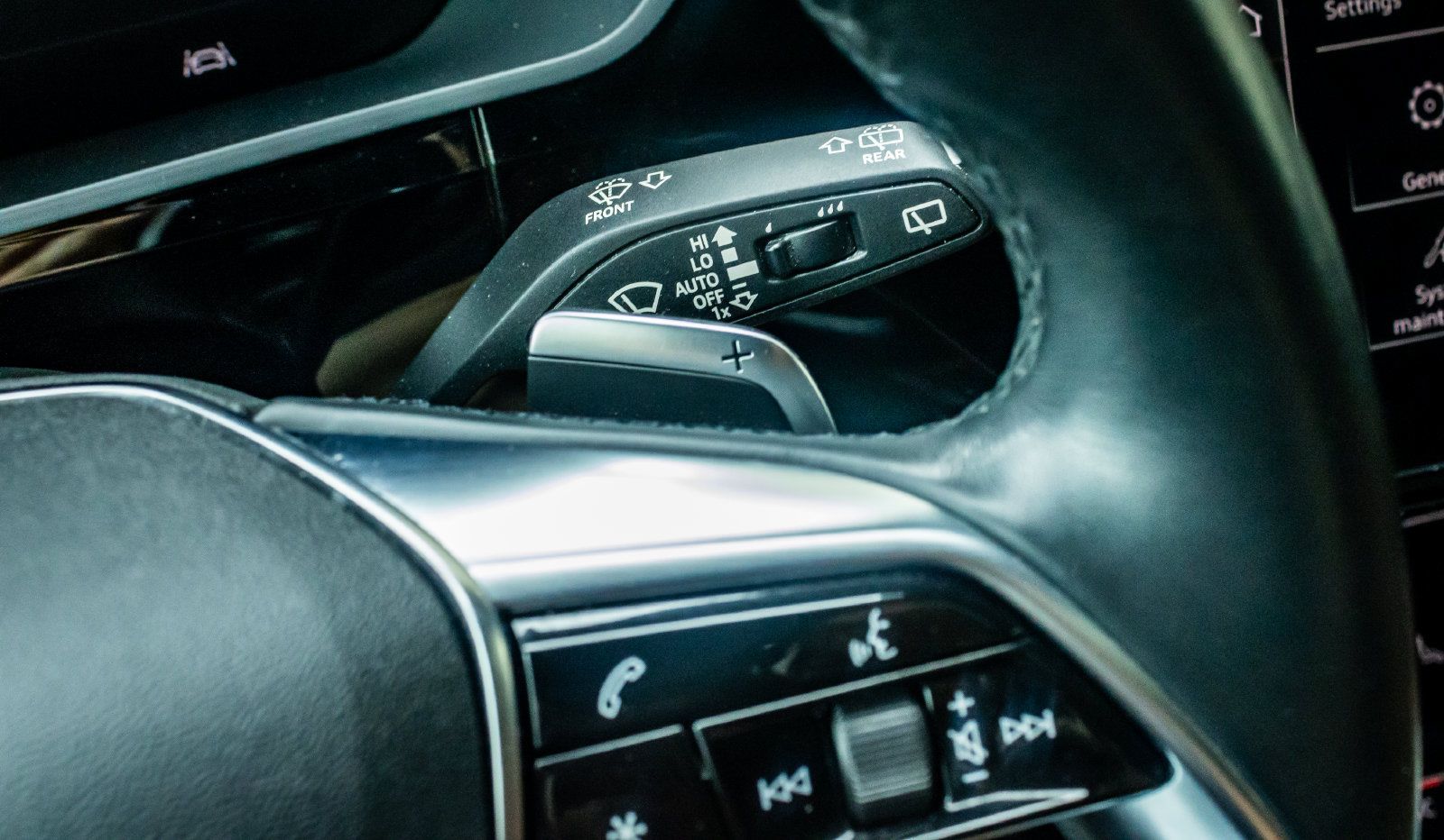 Used 2022 Audi e-tron Premium AWD/4WD image 23