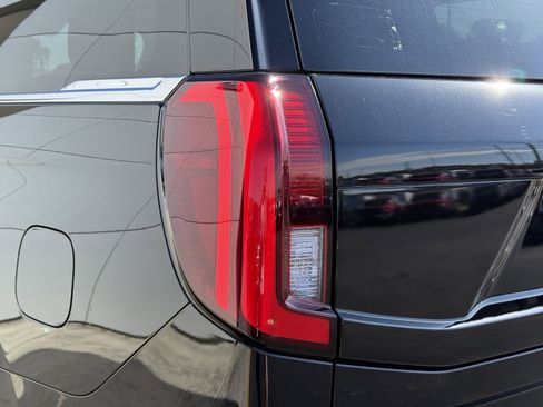 New 2026 Ford Expedition Active image 7