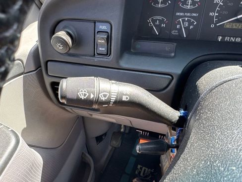 Used 1997 Ford F250 2WD Crew Cab Heavy Duty image 10