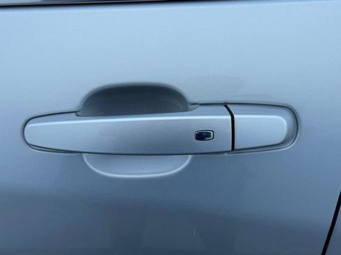 Used 2022 Chevrolet Equinox LT FWD image 18