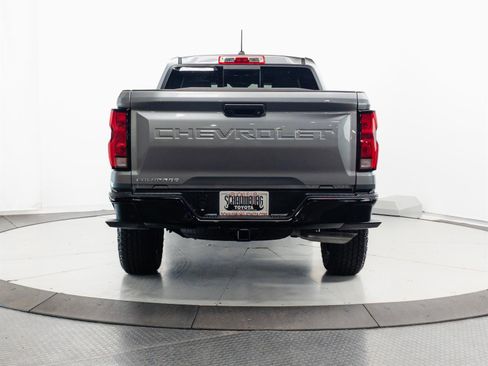 Used 2023 Chevrolet Colorado Z71 w/ Z71 Convenience Package 2 AWD/4WD image 10