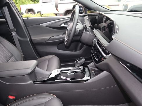 Used 2026 Buick Envista Sport Touring FWD image 25