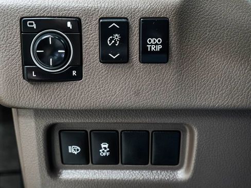 Used 2017 Lexus GX 460 AWD/4WD image 37