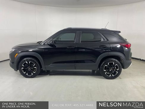 Used 2021 Chevrolet TrailBlazer LT AWD/4WD image 9