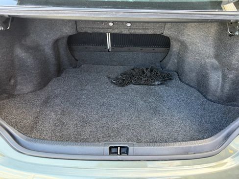 Used 2012 Toyota Camry XLE FWD image 28
