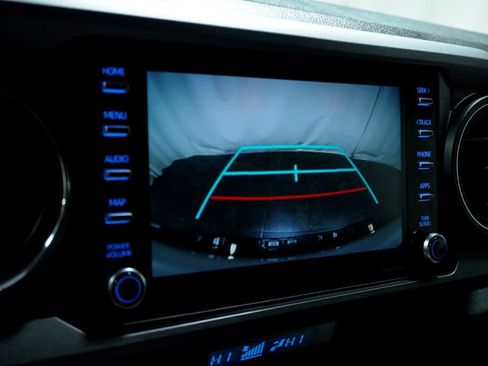 Used 2023 Toyota Tacoma TRD Sport w/ Technology Package image 20