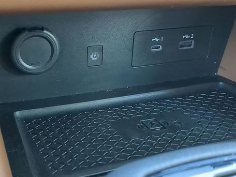 Certified 2025 Nissan Pathfinder Platinum w/ Lighting Package (N93) FWD image 23