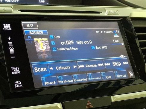 Used 2017 Honda Accord Touring image 18