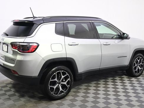Used 2025 Jeep Compass Limited AWD/4WD image 7