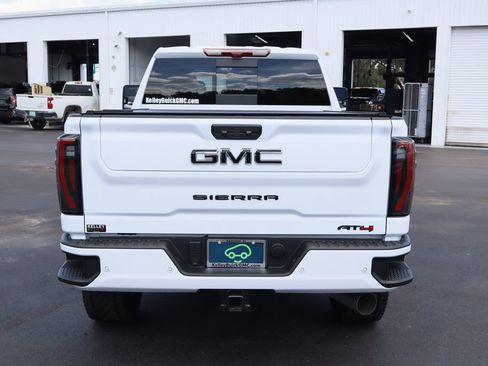 Certified 2026 GMC Sierra 2500 AT4 w/ AT4 Premium Plus Package AWD/4WD image 8