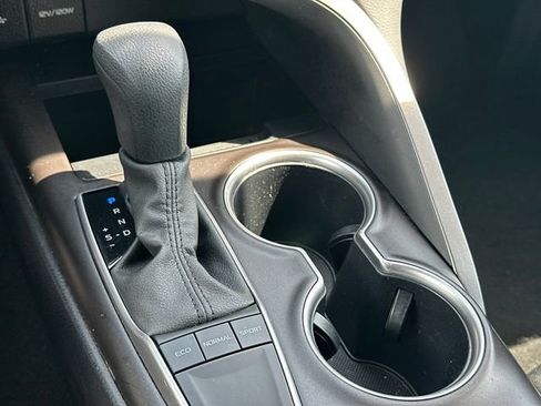 Used 2024 Toyota Camry LE image 24