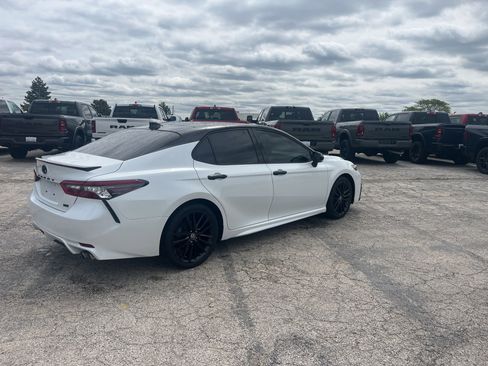 Used 2021 Toyota Camry XSE FWD image 6