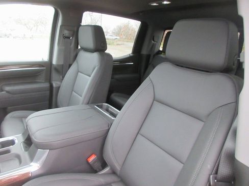 New 2026 GMC Sierra 1500 Elevation w/ Elevation Premium Package image 14