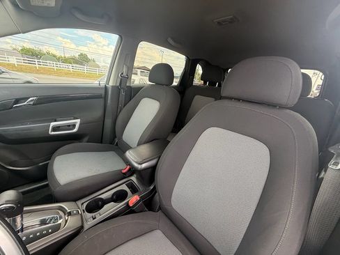 Used 2014 Chevrolet Captiva Sport LS FWD image 13