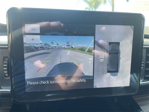 Used 2022 Ford Explorer Limited w/ Equipment Group 301A image 15