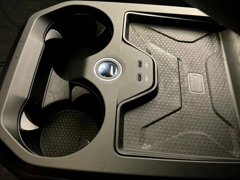 Certified 2022 BMW iX xDrive50 w/ Premium Package image 33