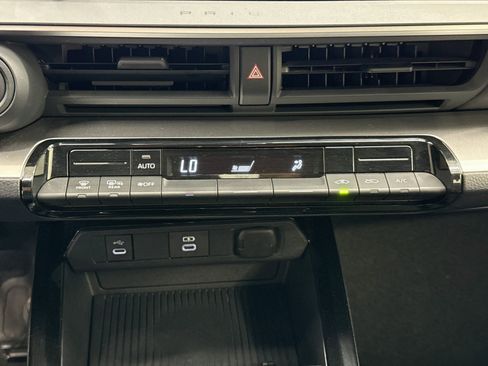 Used 2025 Toyota Prius LE FWD image 23