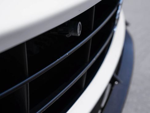 Used 2015 Ferrari F12 Berlinetta RWD image 26