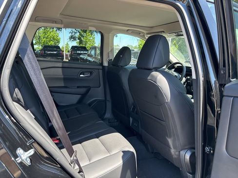 New 2026 Nissan Rogue Dark Armor AWD/4WD image 17