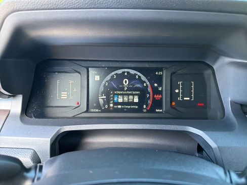 Used 2024 Toyota Tacoma SR5 AWD/4WD image 4