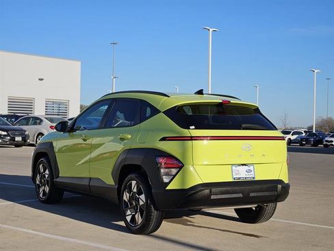 Used 2024 Hyundai Kona SEL image 3