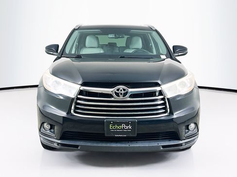 Used 2016 Toyota Highlander XLE AWD/4WD image 2